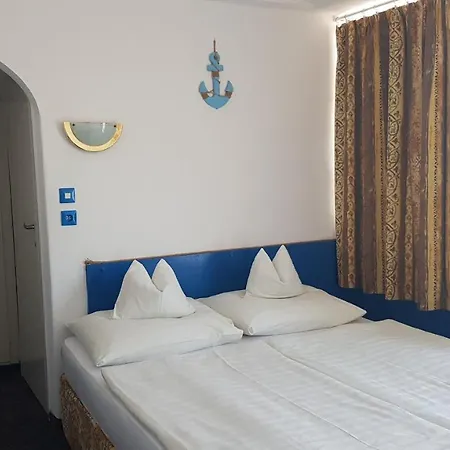 Hotel Amigo 2*