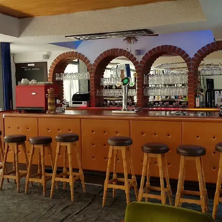 Amigo Hotel 2*